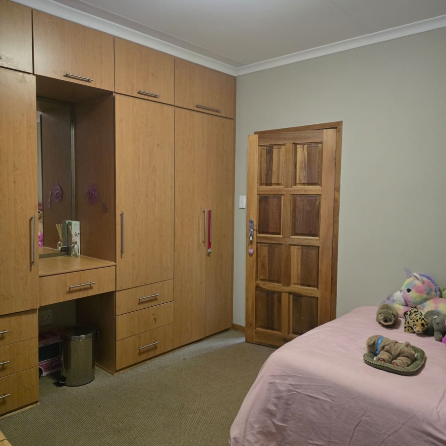 4 Bedroom Property for Sale in Kuruman Northern Cape